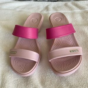 Pink & Fuchia Strap Croc Sandles
Size 5